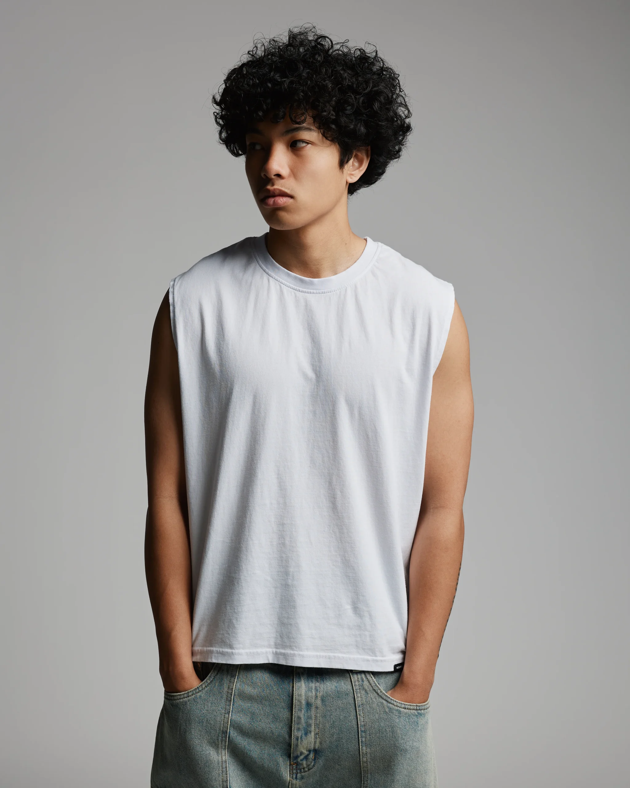 Cropped Tank Top - White
