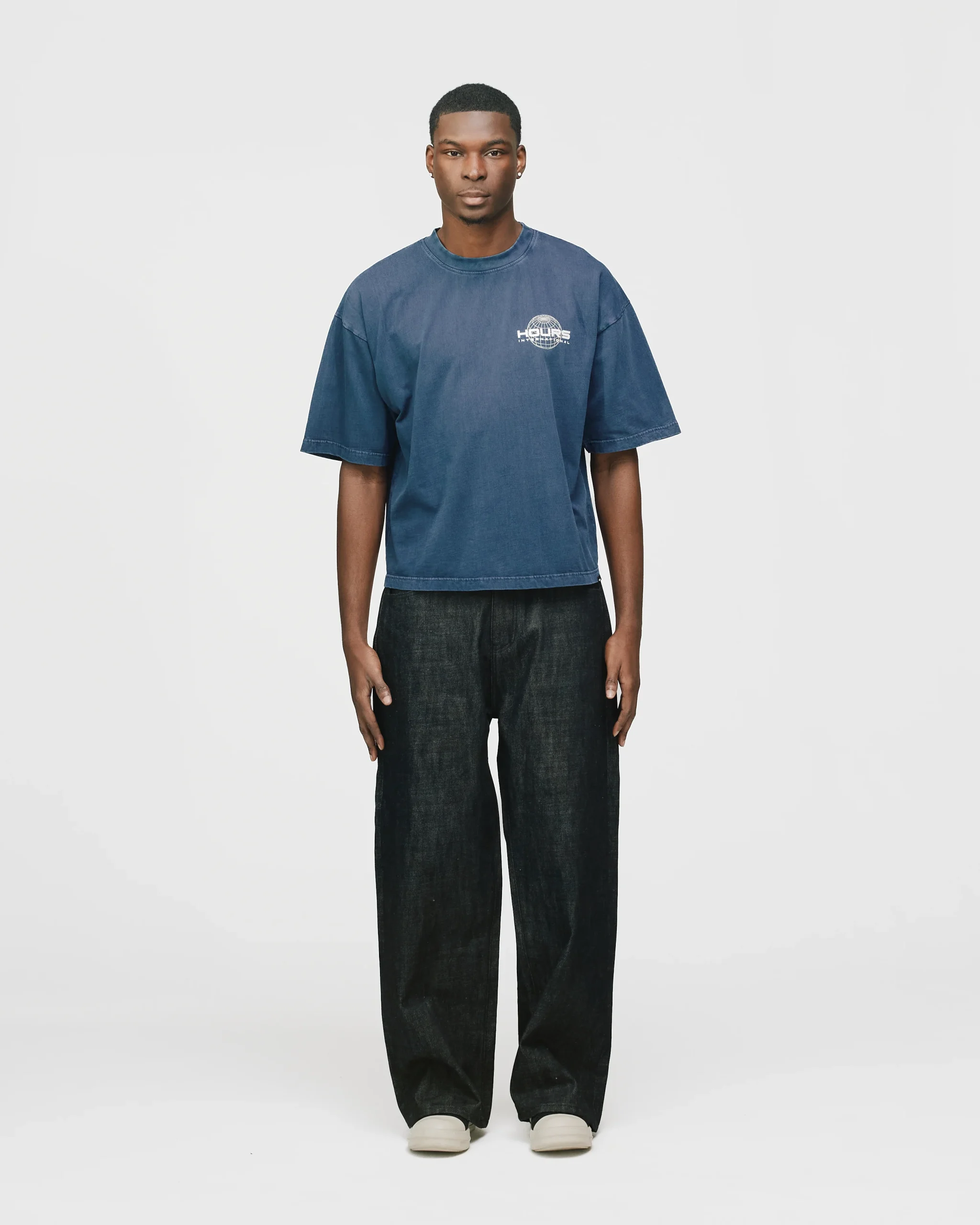 Hours International Cropped T-Shirt - Vintage Navy