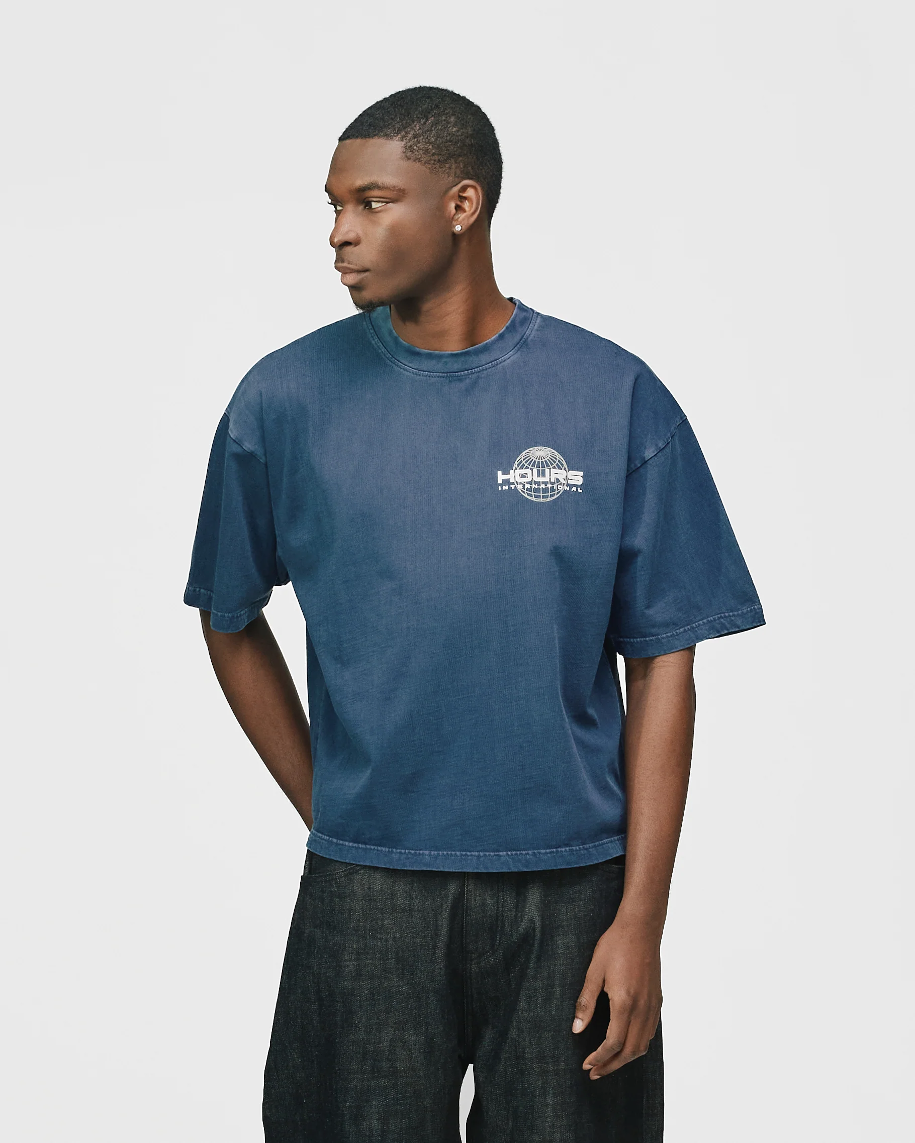 Hours International Cropped T-Shirt - Vintage Navy