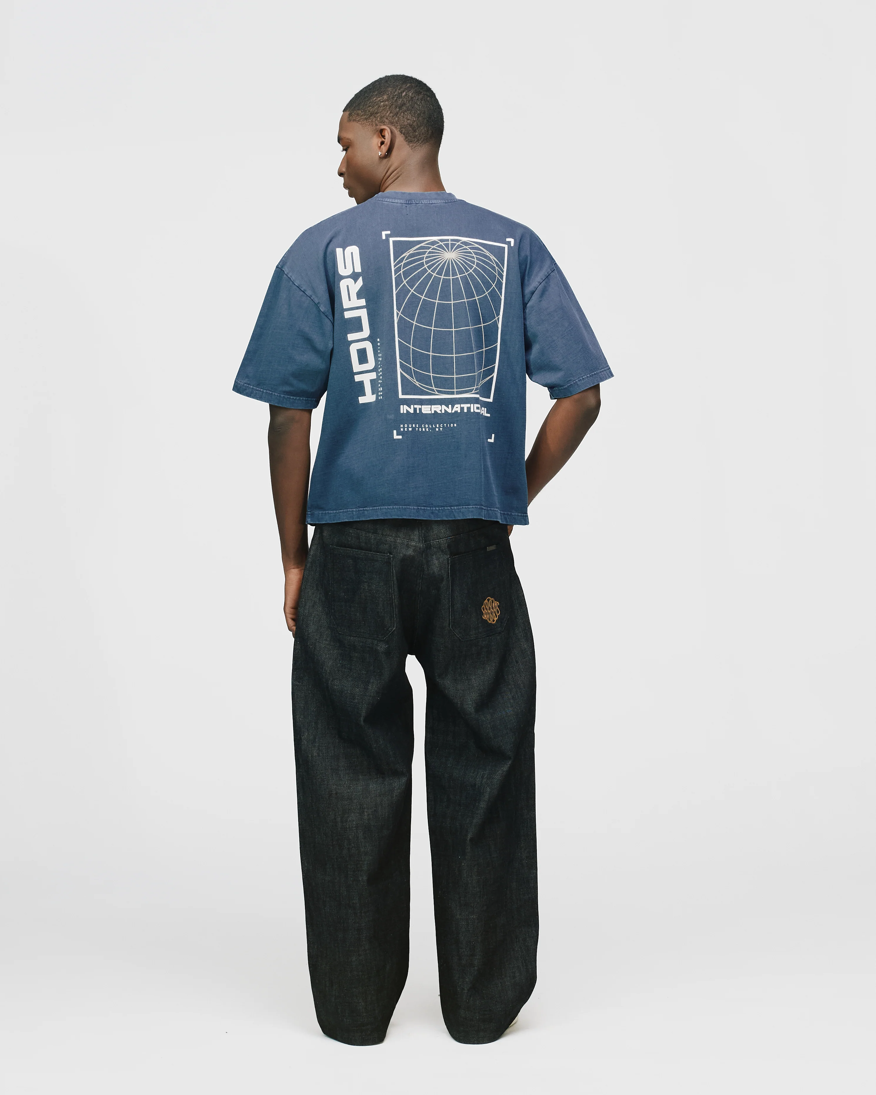 Hours International Cropped T-Shirt - Vintage Navy