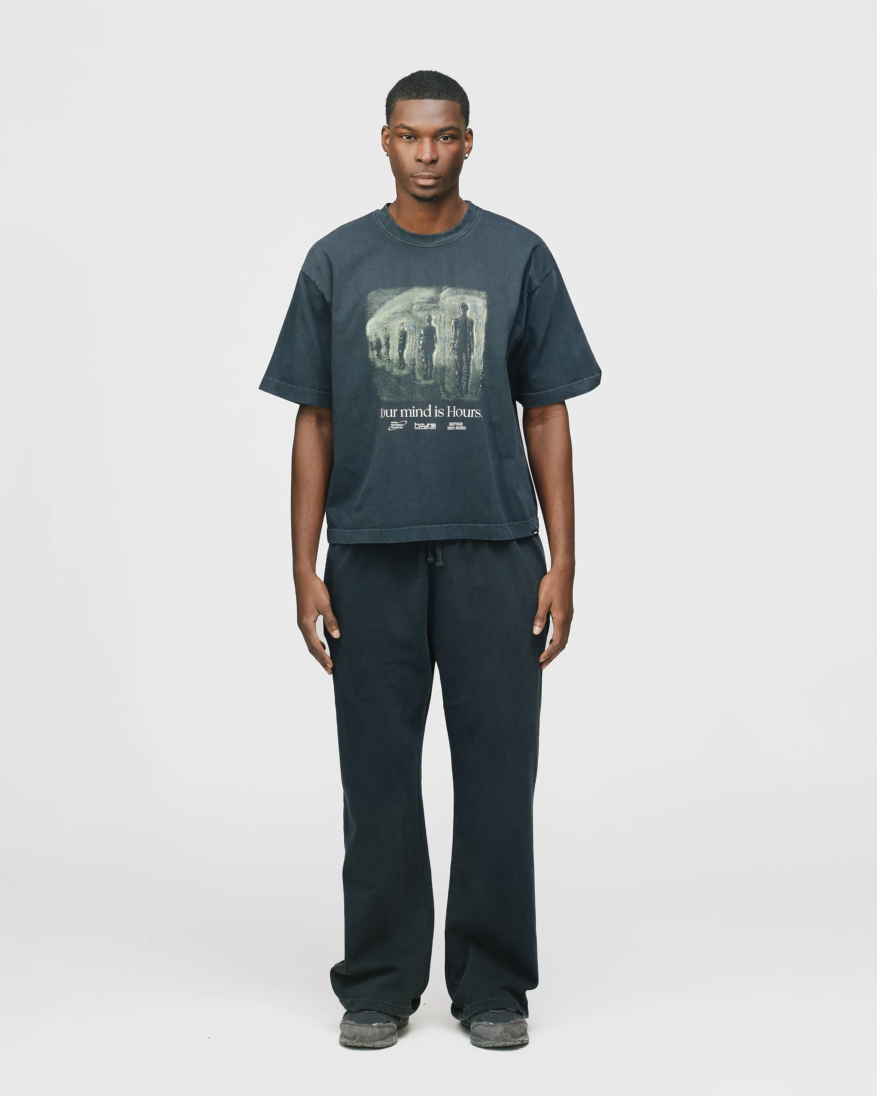 Mind is Hours Cropped T-Shirt - Vintage Black