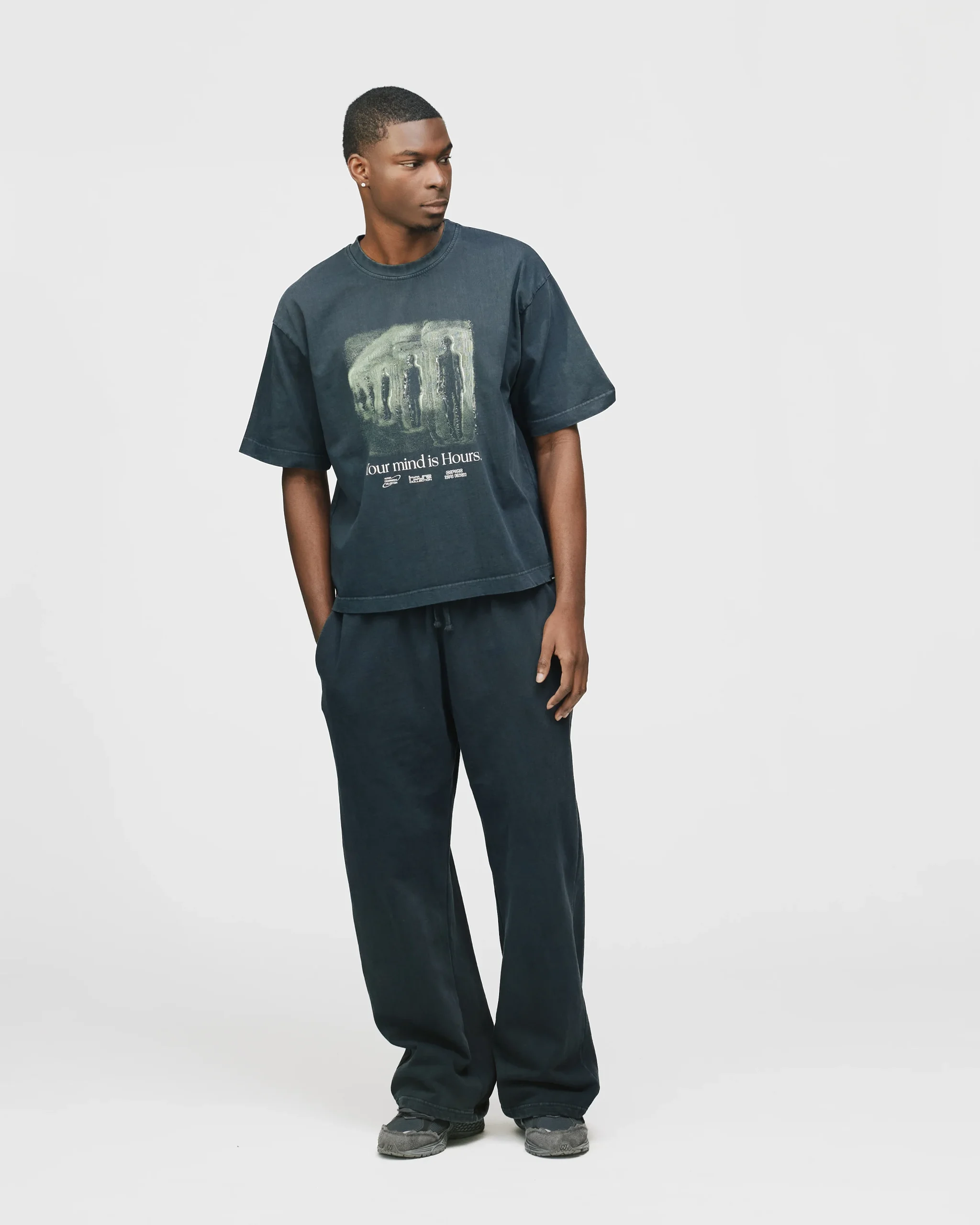 Mind is Hours Cropped T-Shirt - Vintage Black