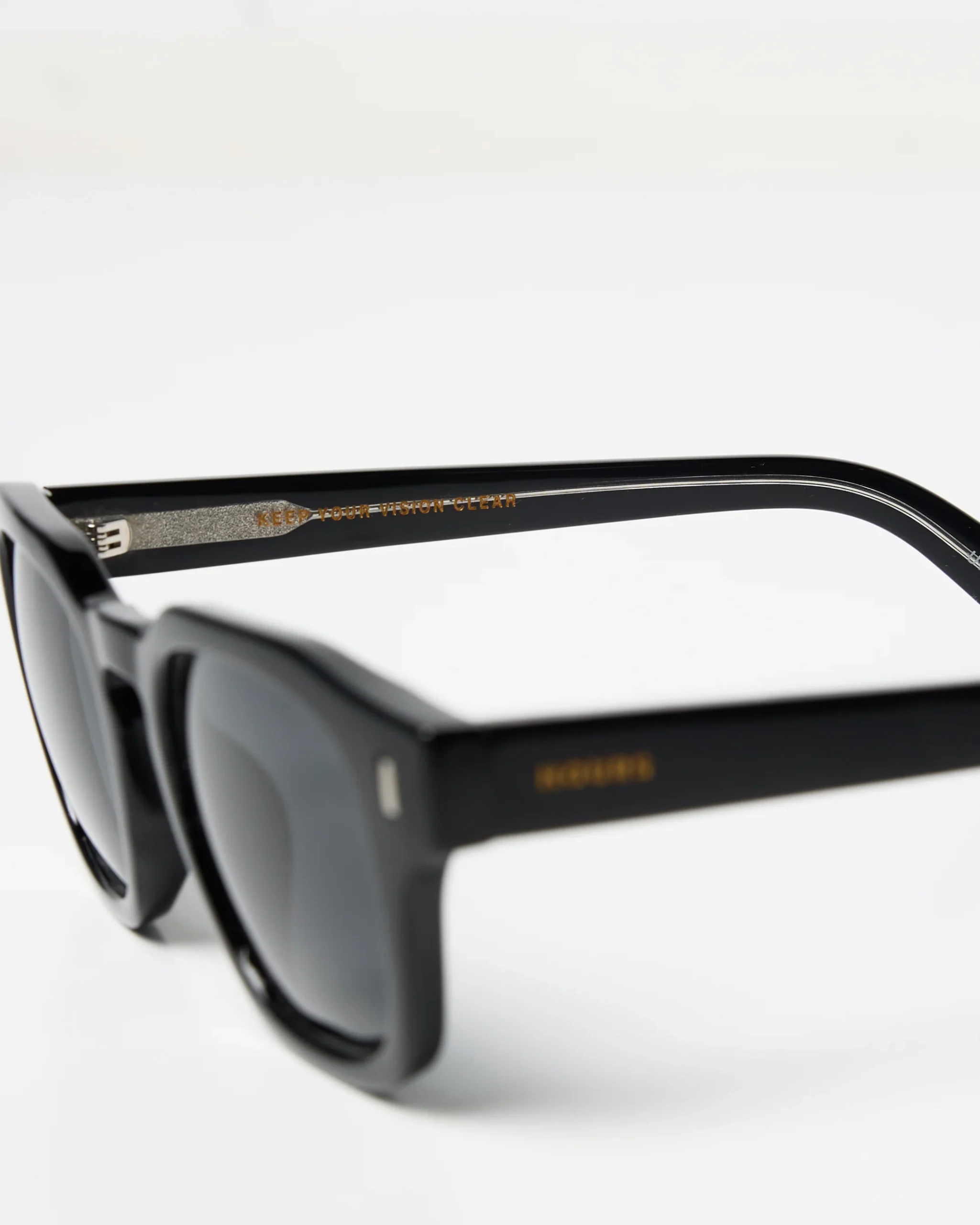 1801-mulberry-sunglasses-black-7.webp Mulberry Sunglasses - Black