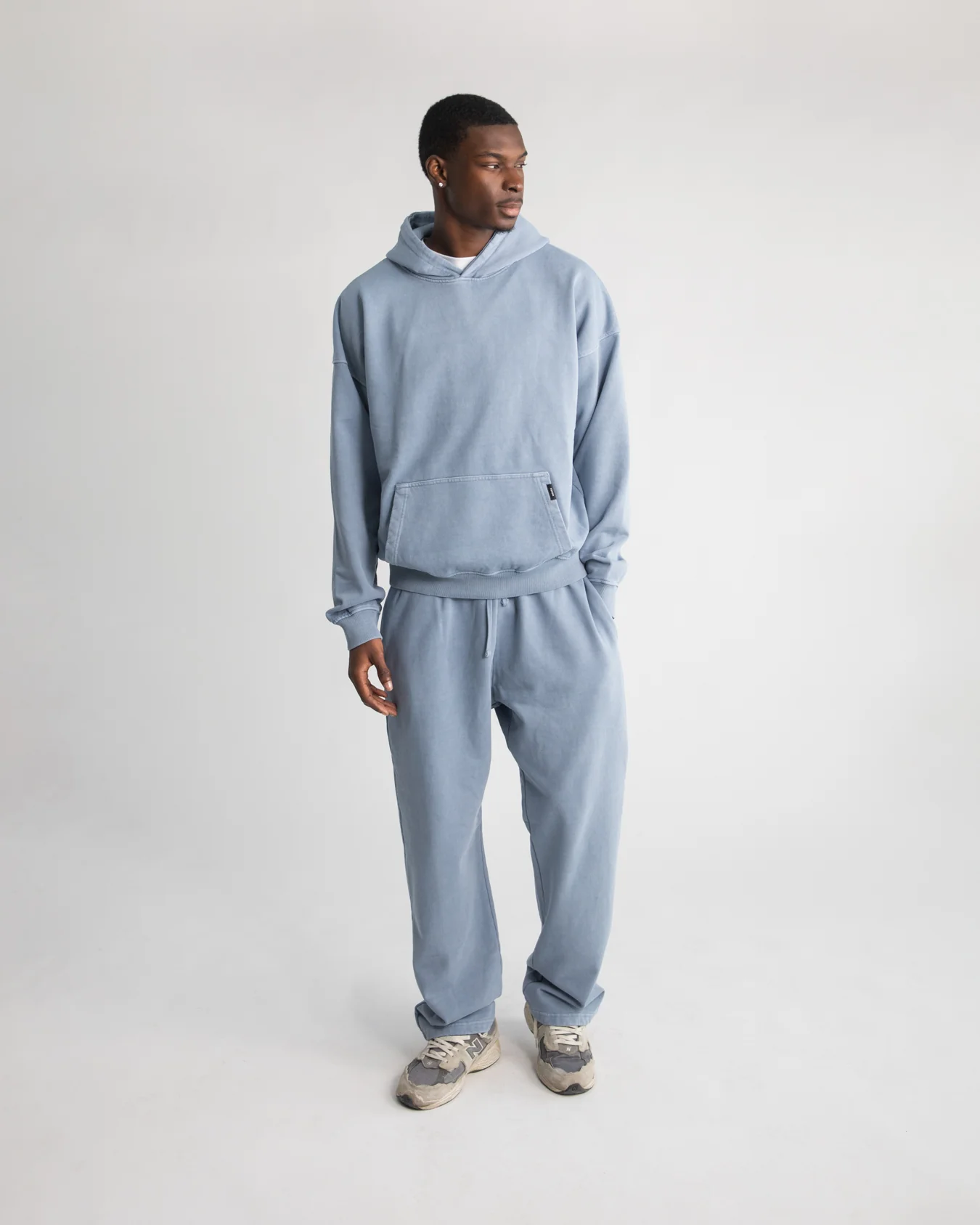 1868-open-bottom-sweatpants-vintage-blue-2.webp Open Bottom Sweatpants - Vintage Blue