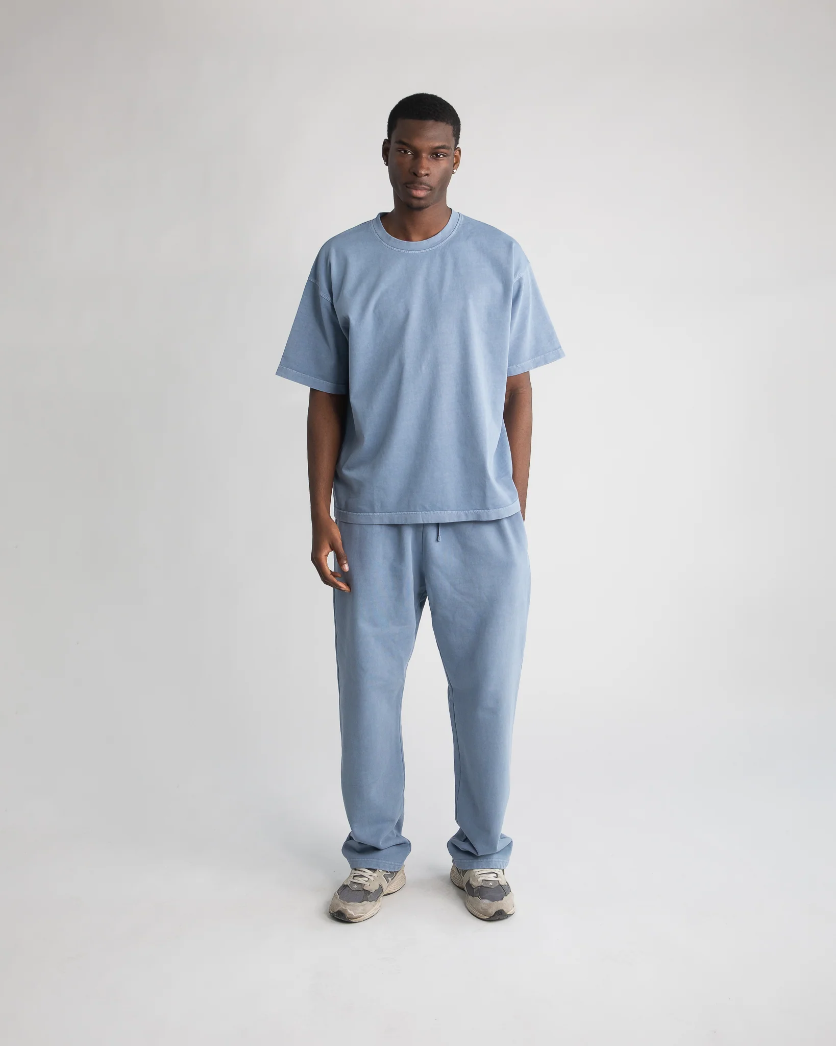 1868-open-bottom-sweatpants-vintage-blue-6.webp Open Bottom Sweatpants - Vintage Blue