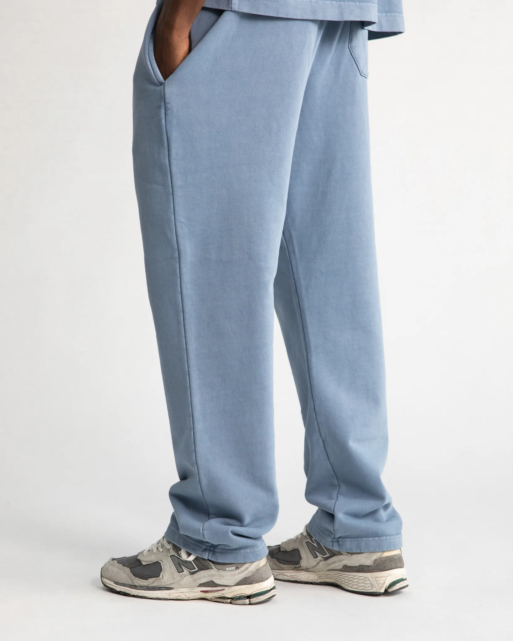 1868-open-bottom-sweatpants-vintage-blue-7.webp Open Bottom Sweatpants - Vintage Blue