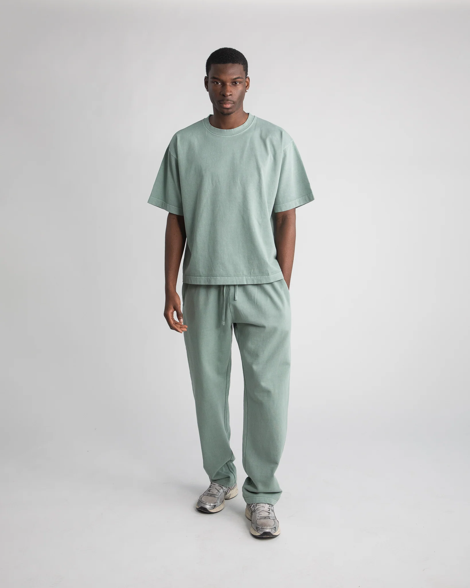 1880-open-bottom-sweatpants-vintage-sage-2.webp Open Bottom Sweatpants - Vintage Sage
