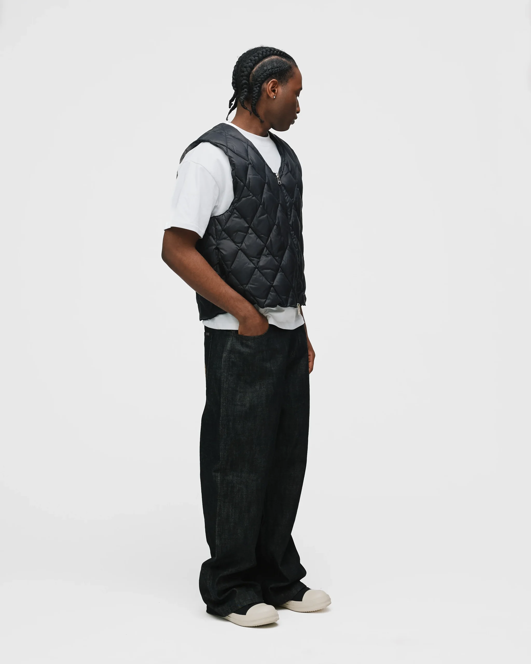 1913-dir-5dbc98dcc983-s-variation-5.webp Quilted Puffer Vest - Black