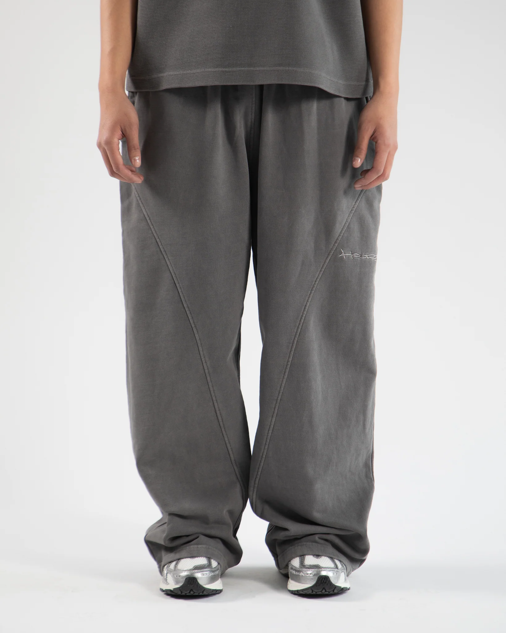 Signature Baggy Sweatpants - Vintage Grey