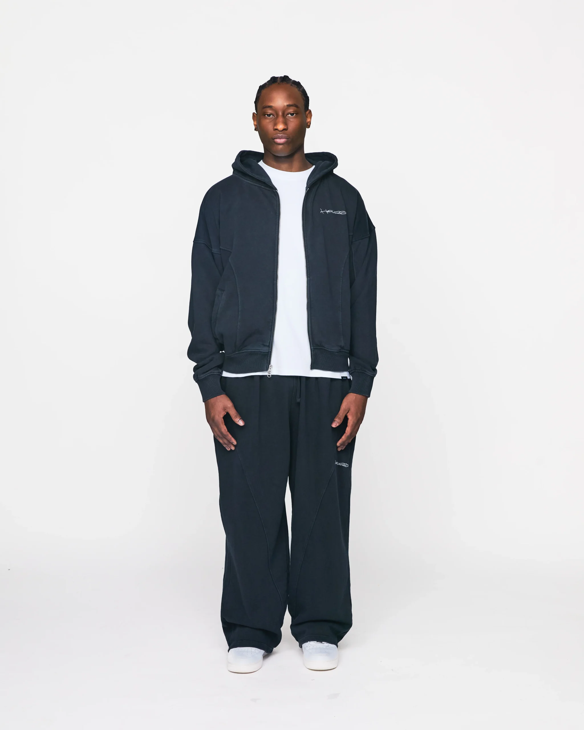 Signature Zip Hoodie - Vintage Black