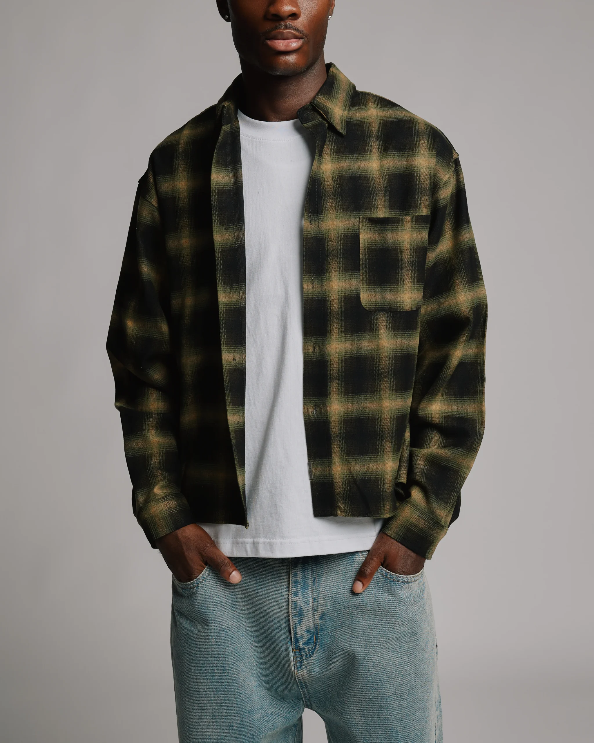 212-cropped-flannel-green-6.webp Cropped Flannel - Green