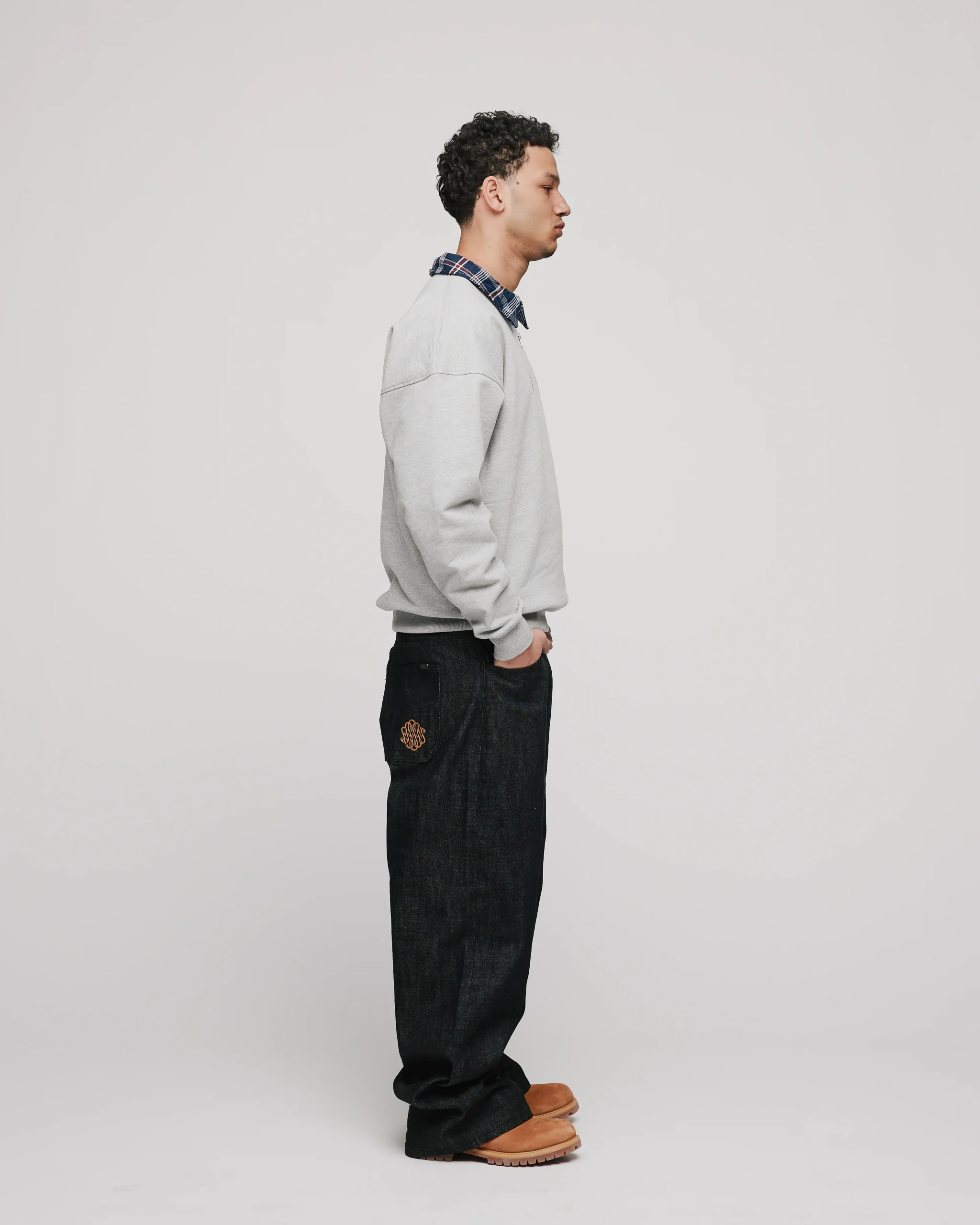 300-flannel-1-4-zip-grey-6.webp Flannel 1/4 Zip - Grey
