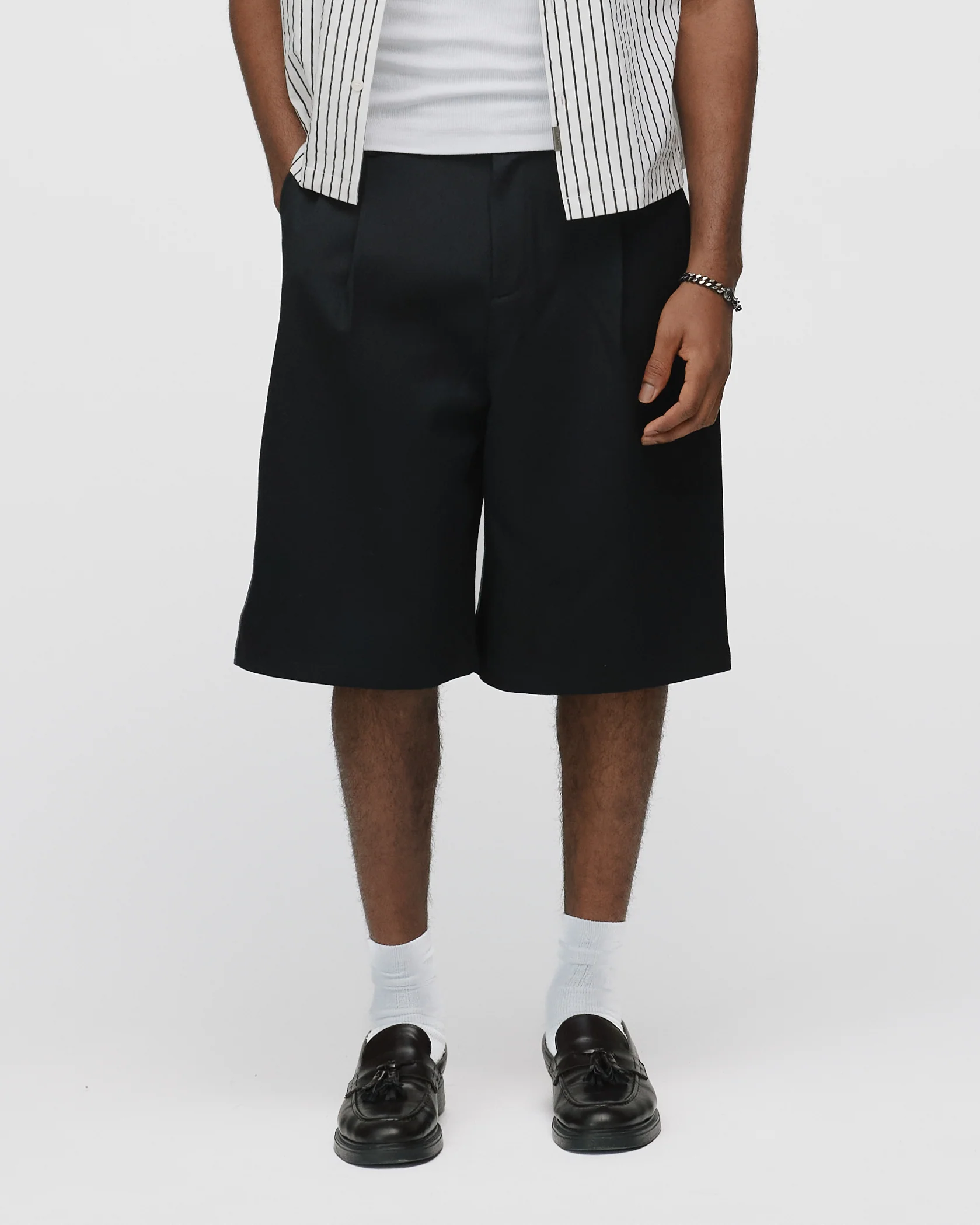 Pleated Shorts - Black
