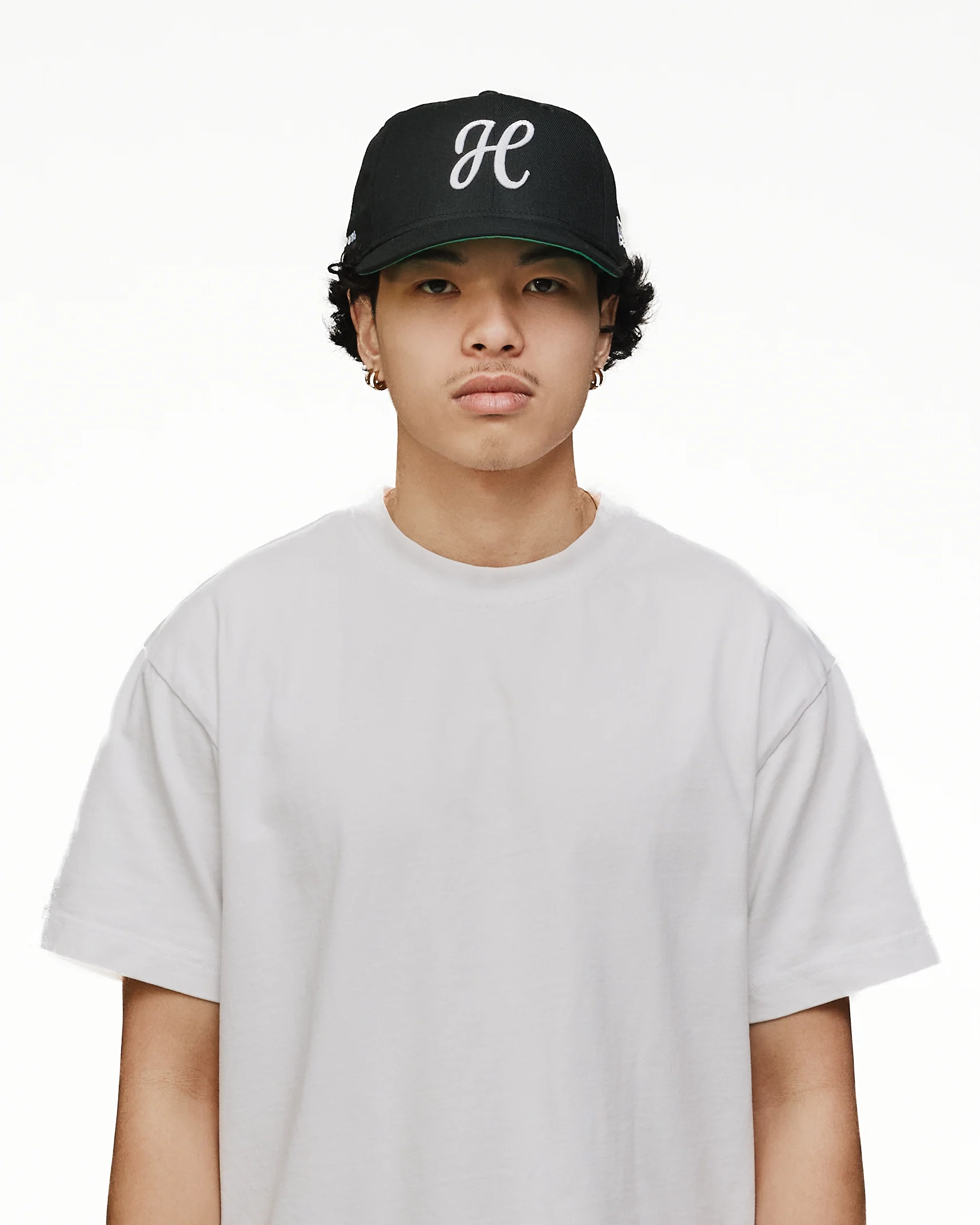 Signature New Era Fitted - Black V2