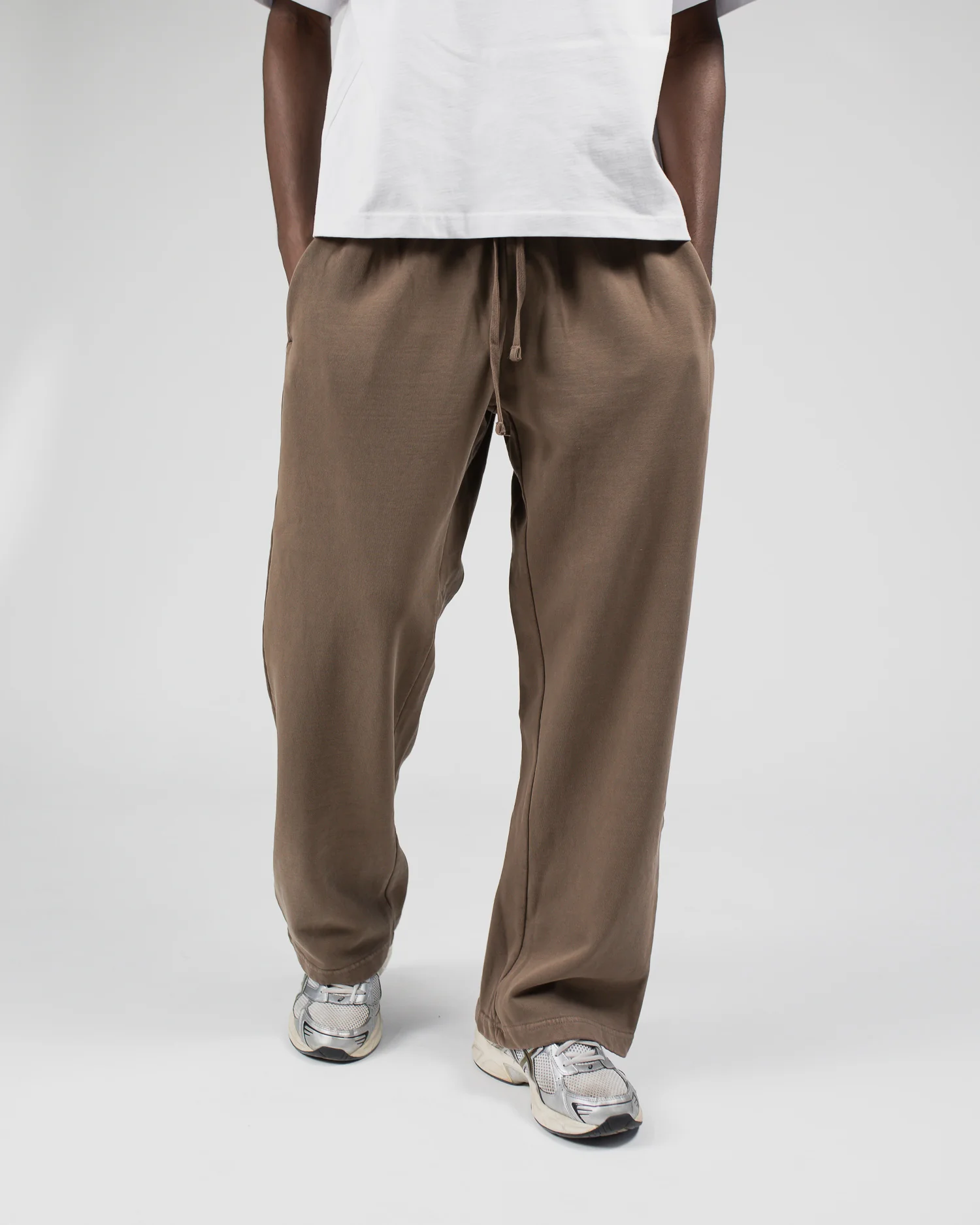 617-baggy-sweatpants-vintage-brown-3.webp Baggy Sweatpants - Vintage Brown