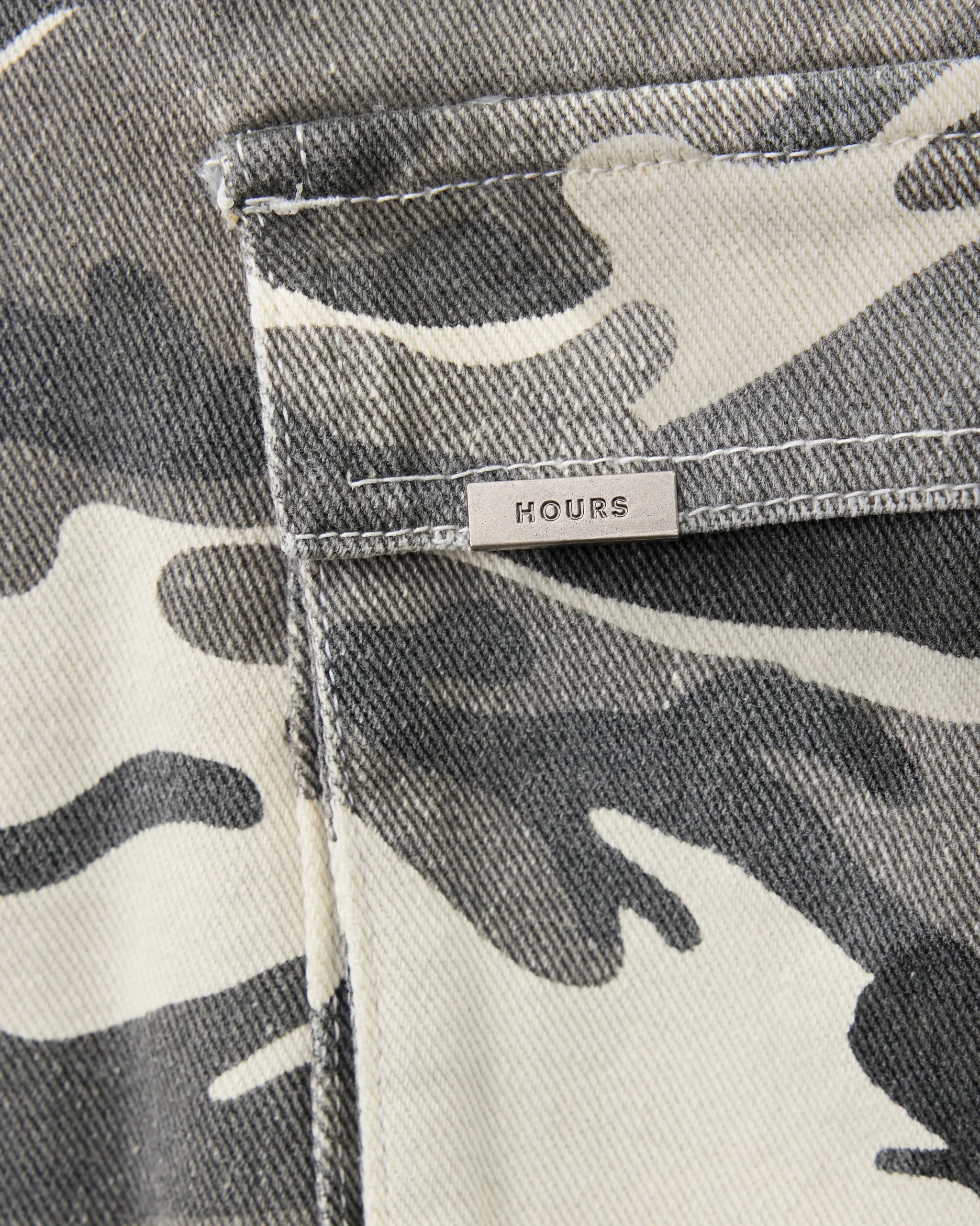 Baggy Cargo Pants - White Camo