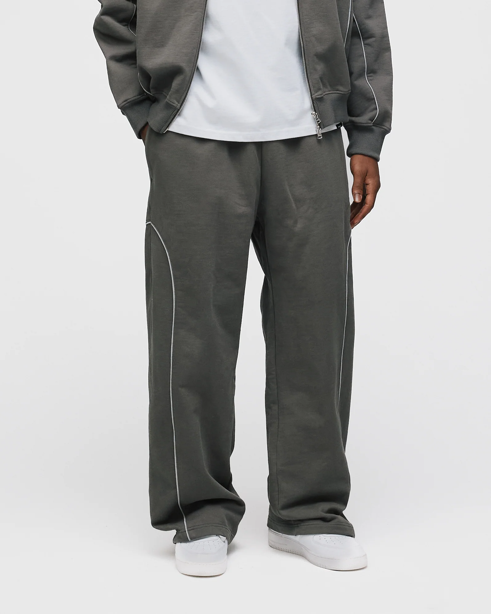 Arc Baggy Sweatpants - Charcoal