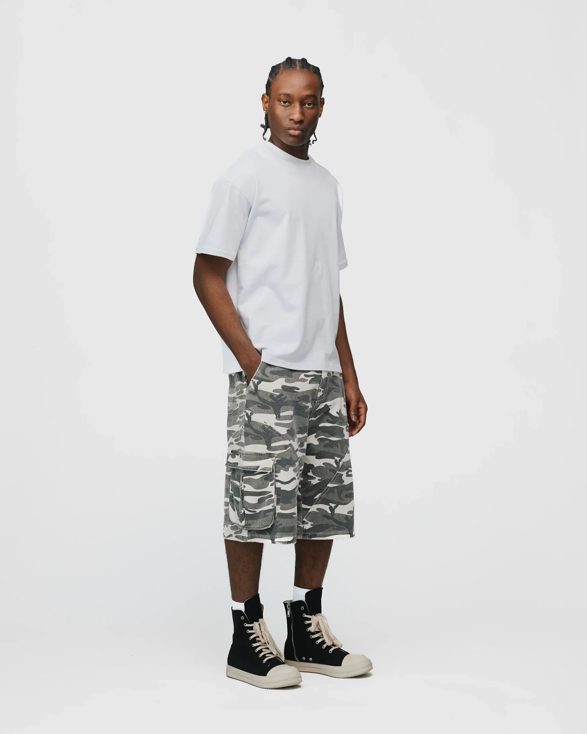 Baggy Cargo Shorts - White Camo