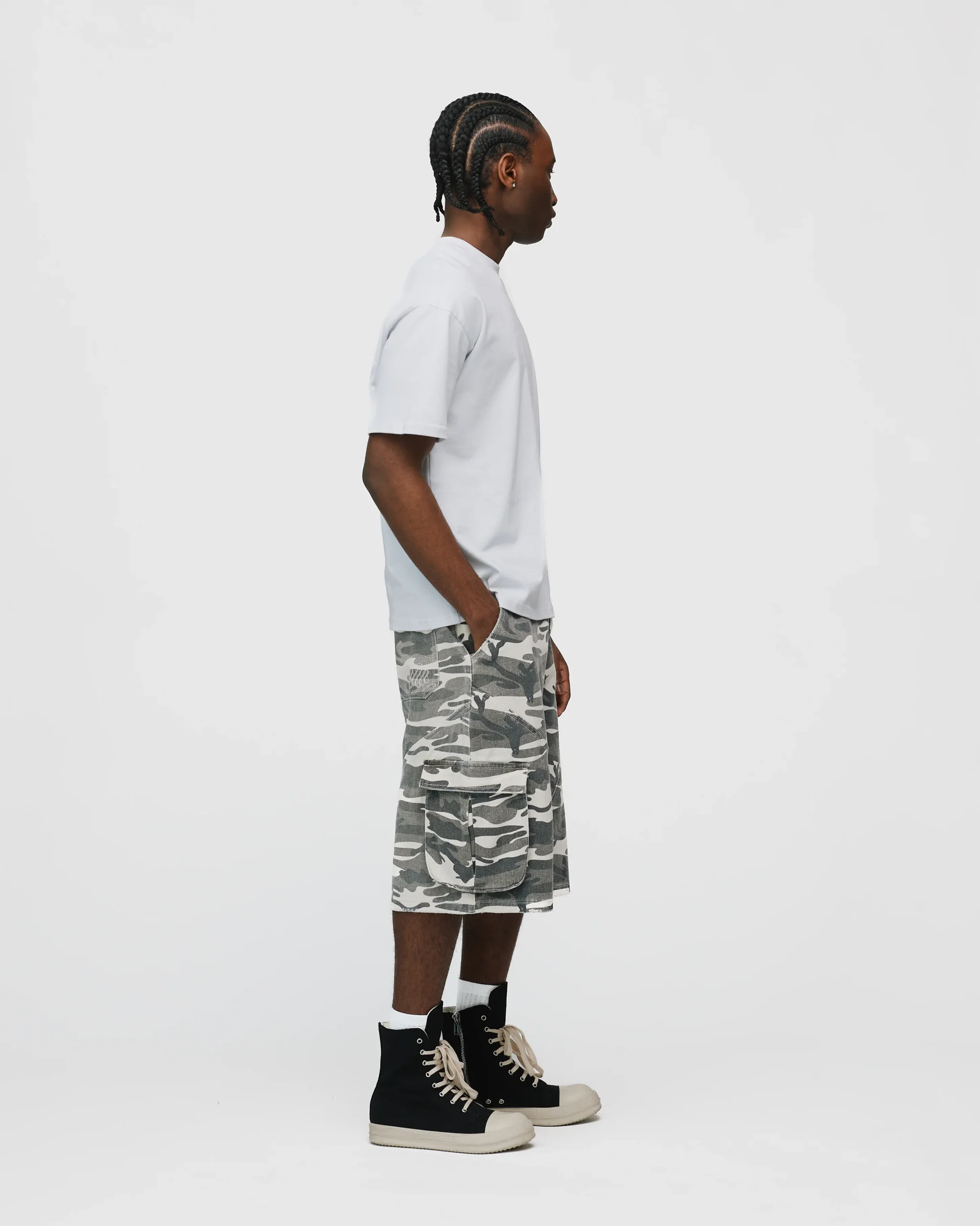 Baggy Cargo Shorts - White Camo