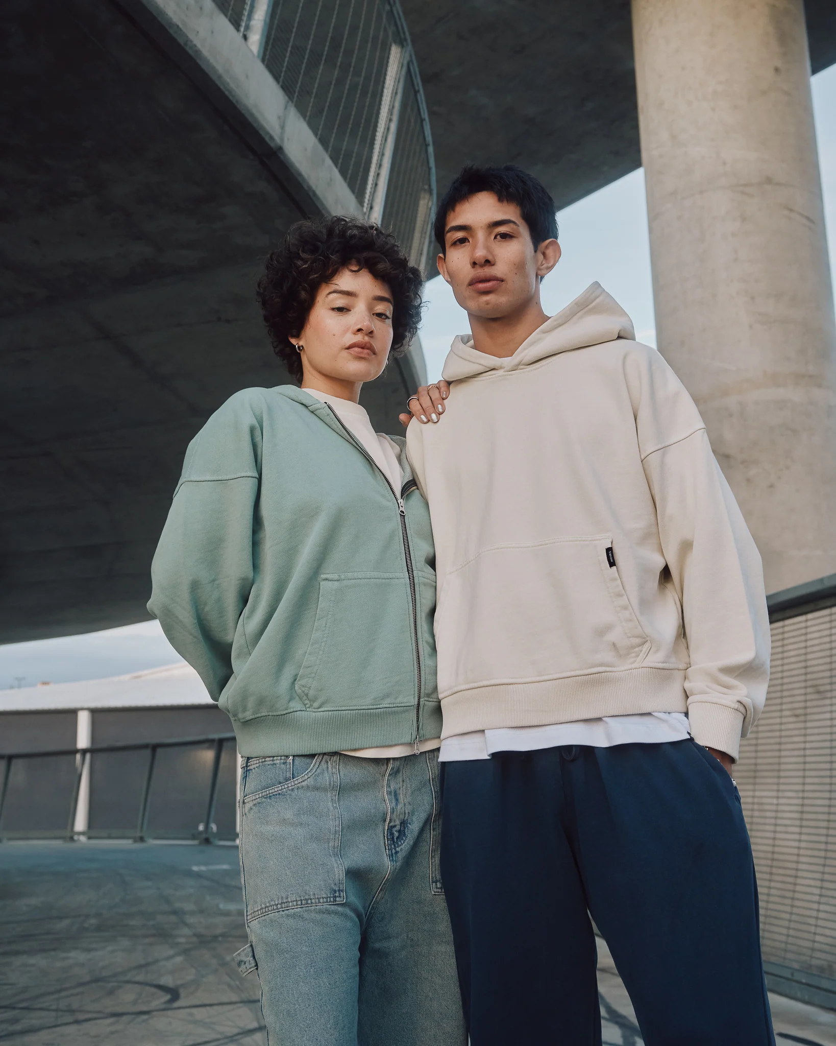Cropped Hoodie - Vintage Bone