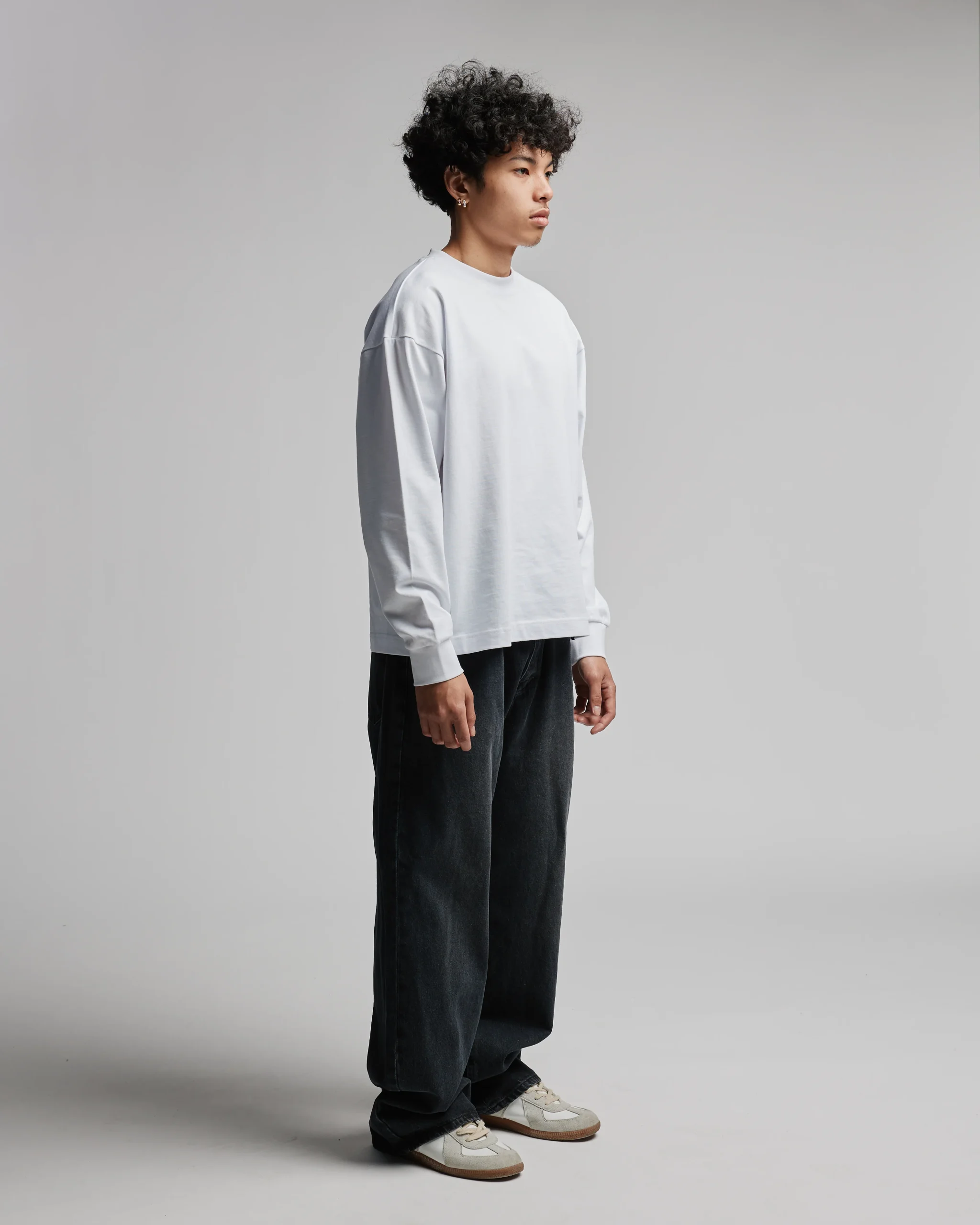 966-cropped-long-sleeve-white-3.webp Cropped Long Sleeve - White
